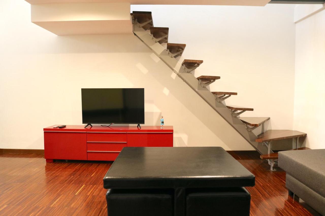 Ferienwohnung Cozy & Large Loft Famagosta Mailand Exterior foto