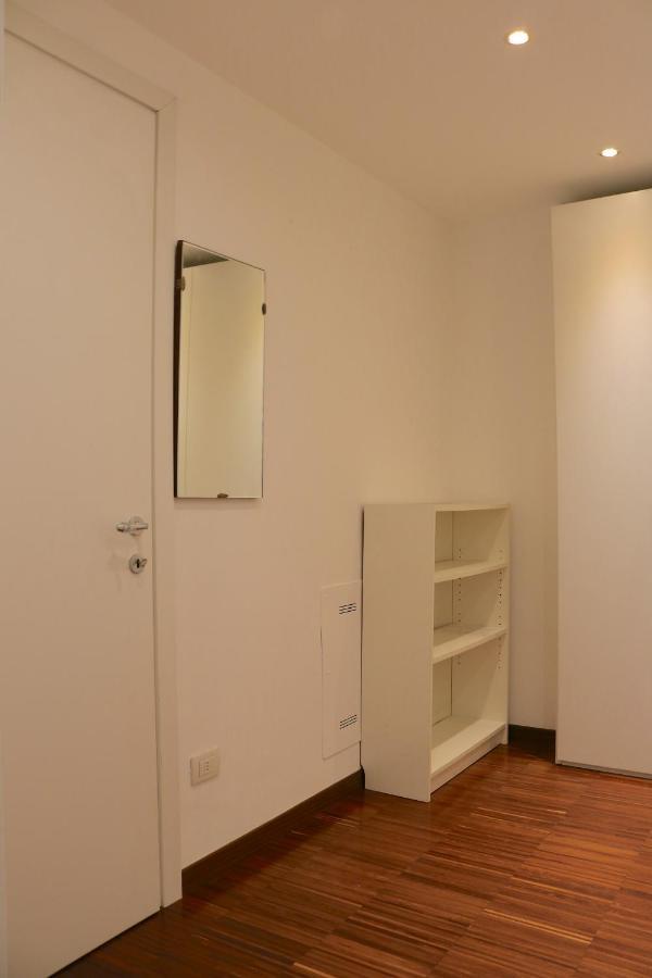 Ferienwohnung Cozy & Large Loft Famagosta Mailand Exterior foto