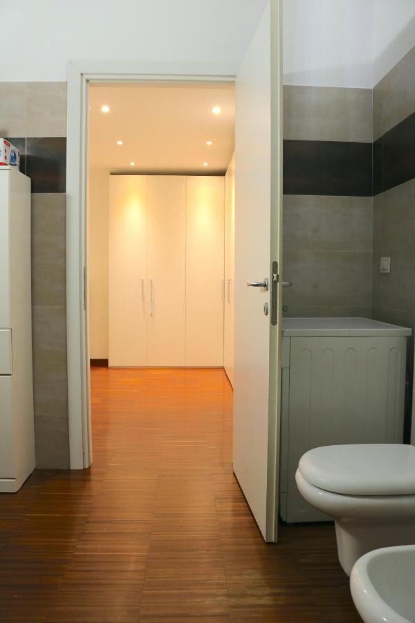 Ferienwohnung Cozy & Large Loft Famagosta Mailand Exterior foto
